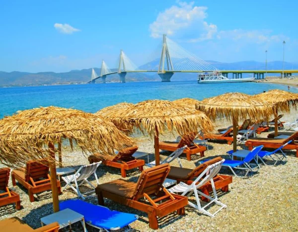 Patras Cozy Nest In The Vibrant City Center 外观 照片